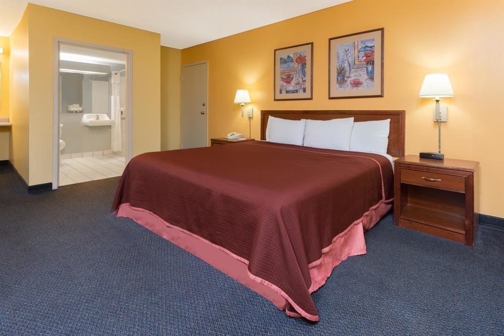 Motel 6 Springfield, Il - Airport Экстерьер фото
